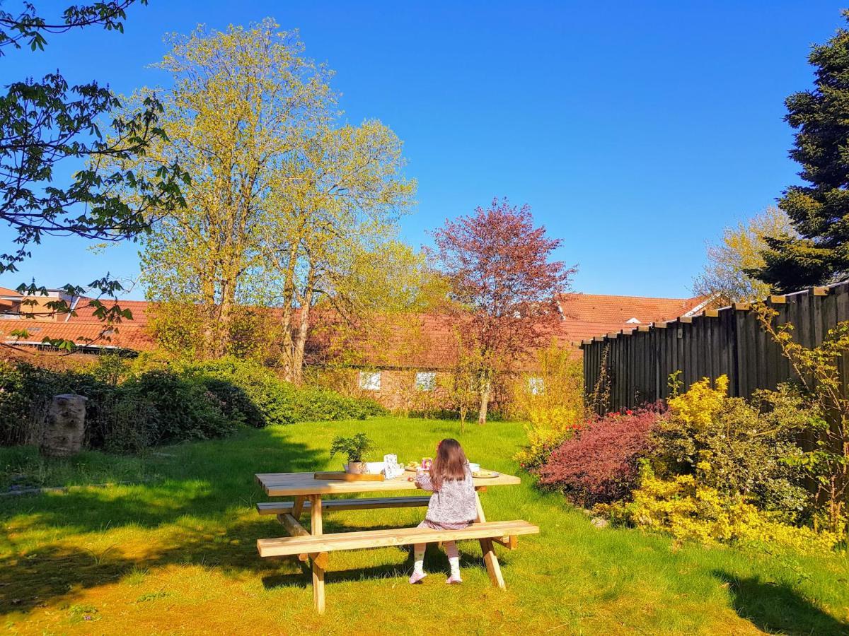 5 Minute Walk To Lego House-2 Bedrooms With Balcony Garden View.Loft Floor Биллунн Экстерьер фото